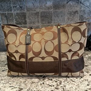 Coach Tote